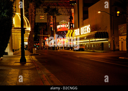 Las Vegas Boulevard Fremont Street alten Innenstadt von Casinos in der Nacht Stockfoto