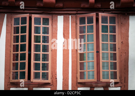 Vannes, Frankreich, die Fassade eines typischen Fachwerkhauses in Vannes Stockfoto