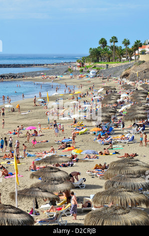 Der Strand am Resort Bahia Del Duque an der Costa Adeje, Teneriffa, Kanarische Inseln Stockfoto