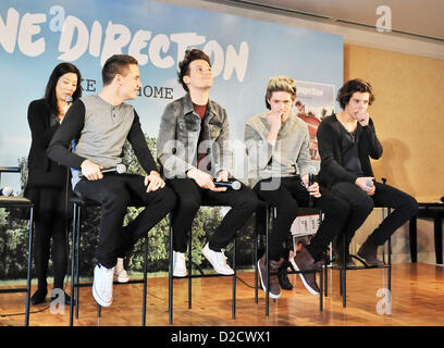 Liam Payne, Louis Tomlinson, Niall Horan und Harry Styles, 18. Januar 2013, Tokio, Japan: (L-R) Liam Payne, Louis Tomlinson, Niall Horan und Harry Styles von One Direction besuchen eine Pressekonferenz im Ritz Carlton Tokyo am 18. Januar 2013 in Tokio, Japan. (Foto: Aflo) Stockfoto