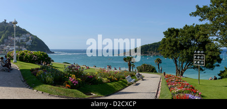 Touristischen Bereich vor "La Concha" Strand von San Sebastian (Pais Baskenland, Spanien) Stockfoto