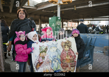 Jährlich drei Könige-Day-Parade in Bushwick Stadtteil von Brooklyn, 2013. Stockfoto