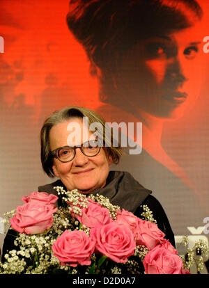 Der polnische Regisseur Agnieszka Holland spricht Medien über ihren Film Horici Ker (Dornbusch) während der Pressekonferenz am 18. Januar 2013 in Prag, Tschechien. (CTK Foto/Michal Krumphanzl) Stockfoto