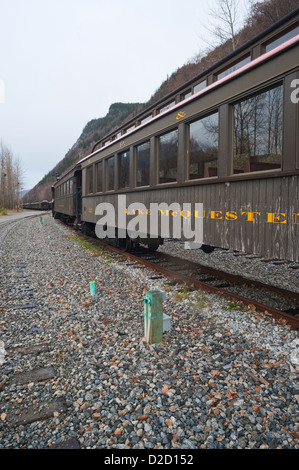 White Pass and Yukon Railroad Autos für den Winter in Skagway, Alaska, USA Stockfoto