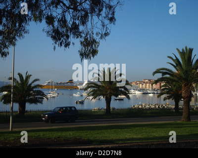 Schöne Aussicht auf den Hafen von Ajaccio auf Korsika Stockfoto