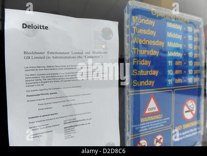 Southgate, London, UK. 21. Januar 2013. Ein Schild an der Tür des Blockbusters von Deloitte die Administratoren, wie es ist bekannt, dass 129 Geschäfte geschlossen werden können. Stockfoto