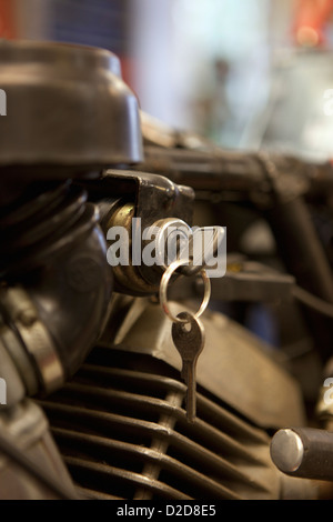 Motorrad-Schlüssel in der Zündung Stockfoto