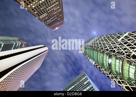 Hochhäuser im Bezirk Shinjuku, Tokio, Japan. Stockfoto