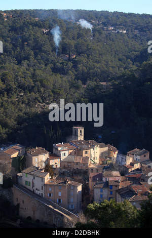 Malerischen Provence Dorf Entrecasteaux Stockfoto