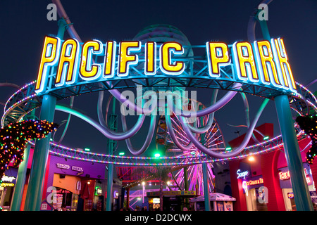 Vergnügungspark Pacific Park am Santa Monica Pier, Santa Monica, Los Angeles County, California, Vereinigte Staaten von Amerika, USA Stockfoto