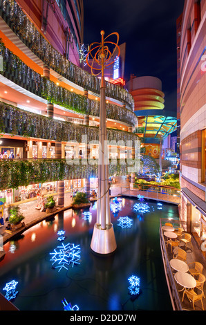 Canal City Einkaufs- und Unterhaltungskomplex in Fukuoka, Japan. Stockfoto