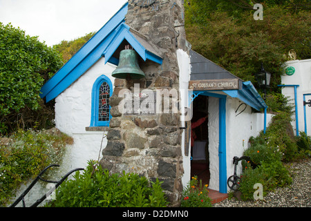 St Gobban Kirche, die kleinste Kirche in Irland, Portbraddan, Causeway-Küste, County Antrim, Nordirland. Stockfoto