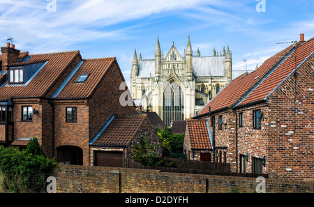 Beverley Minster fotografiert in den frühen Morgenstunden. Beverley Minster ist angeblich die größte Pfarrkirche in England. Stockfoto