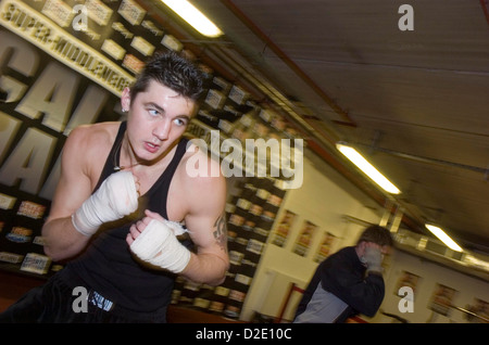 WALISER Boxer Nathan geschickt Training im Millennium Stadium in Cardiff. Stockfoto