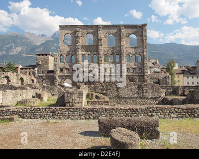 Ruinen des römischen Theaters in Aosta Italien Stockfoto