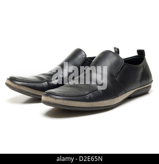 Ein paar schwarze Lederschuhe isoliert auf weißem Hintergrund Stockfoto