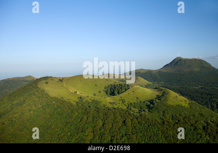 SCHLACKEN KEGEL KRATER PUY DE DOME CHAINE DES DURCHREISE NATURPARK VULKANE AUVERGNE MASSIV ZENTRALFRANKREICH Stockfoto