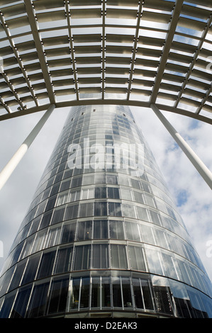 Essen, Deutschland, den RWE-Turm am Opernplatz Stockfoto