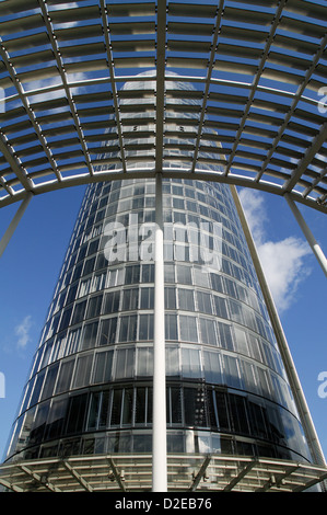 Essen, Deutschland, den RWE-Turm am Opernplatz Stockfoto