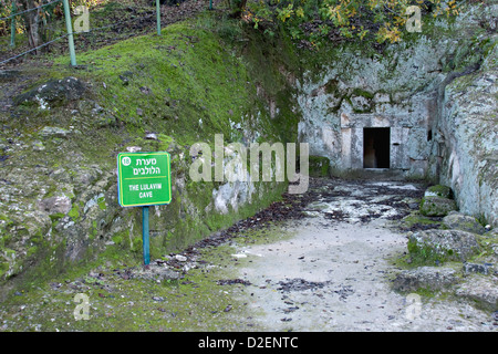 Israel, Beit Shearim, Eingang in die Höhle der Lulawim. Stockfoto