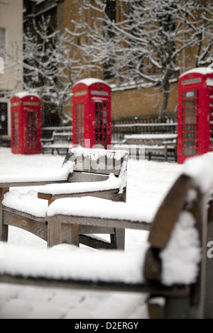 Schnee in Byng Place, Gordon Square, Bloomsbury, London, Vereinigtes Königreich Stockfoto