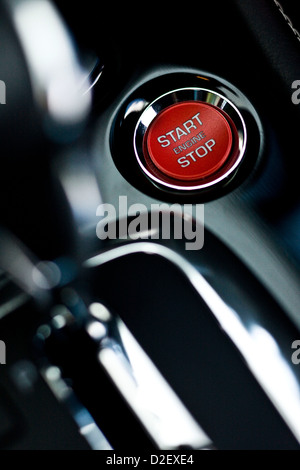Roten Zündknopf auf den Jaguar XK-RS Stockfoto