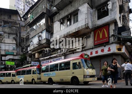 Hong Kong, China, verfallene Wohngebäude in Kwun Tong Stockfoto