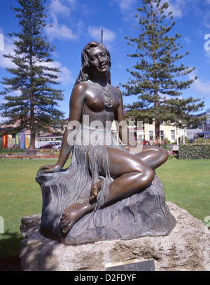 "Pania des Riffs" Maori Jungfernfahrt Statue, Marine Parade Gardens, Marine Parade, Napier, Hawkes Bay, North Island, Neuseeland Stockfoto