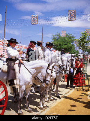 Pferd Parade auf der Feria de Abril de Sevilla (Sevilla April Fair), Sevilla, Provinz Sevilla, Andalusien, Spanien Stockfoto