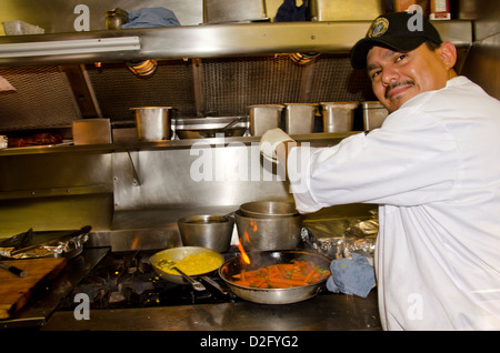 Kalifornien, Napa Valley Wine Train. Vintage Triebwagen in der Küche gourmet Mahlzeiten für Touristen jeden Tag zubereitet werden. Stockfoto