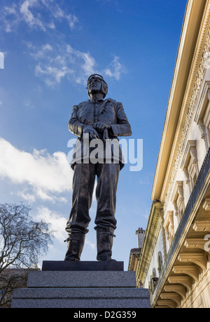 Air Chief Marshal Sir Keith Park-Denkmal in Waterloo Place, London, UK Stockfoto