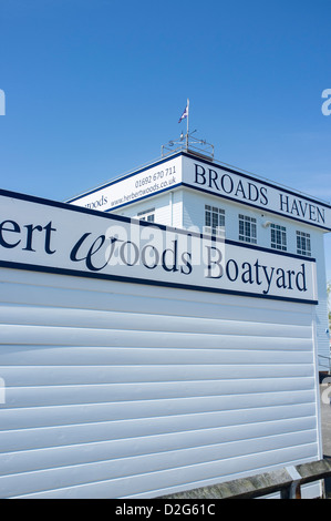 Herbert Hölzer Turm an der Broads Haven Boatyard Potter Heigham Norfolk Broads UK Stockfoto