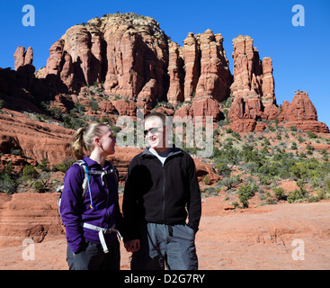 Wanderer an Huhn Punkt in Sedona, Arizona Stockfoto