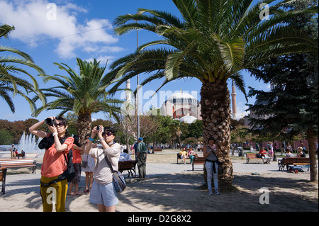 Die Hagia Sophia ist eine der wichtigsten Sehenswürdigkeiten Istanbuls. Stockfoto