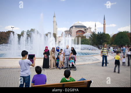 Die Hagia Sophia ist eine der wichtigsten Sehenswürdigkeiten Istanbuls. Stockfoto