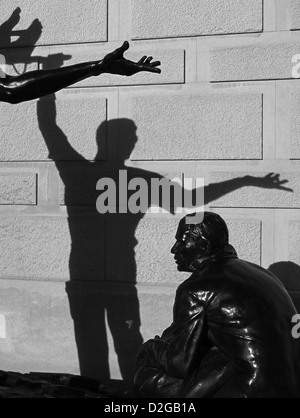 National Arboretum, Silhouette, erinnern sie, heute morgen für immer, Hammer, Meißel, Mauerwerk, in Flandern Felder, Schnitzerei, nationales Gedenken. Stockfoto