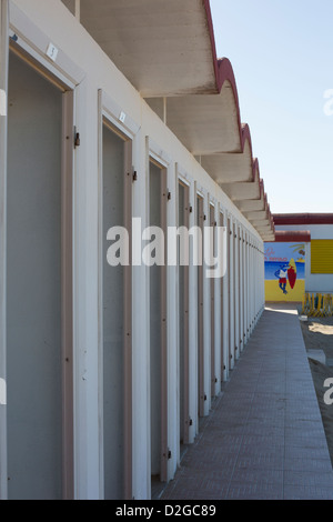 Ansicht des Strandes nach Saison, Gargano, Apulien, Apulien, Italien Stockfoto