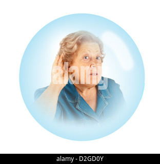 ältere Frau mit Hörproblemen Stockfoto