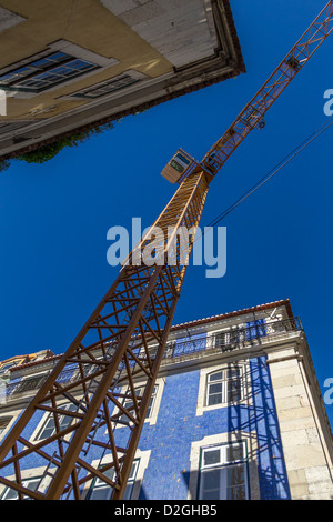 Auf der Suche nach Skywards, Lissabon, Portugal. Stockfoto