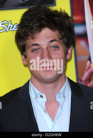 23. Januar 2013 kommt - Hollywood, Kalifornien, USA - Jeremy Allen White für die Premiere des Films "Film 43" im chinesischen Theater. (Bild Kredit: Kredit: Lisa O'Connor/ZUMAPRESS.com/Alamy live-Nachrichten) Stockfoto