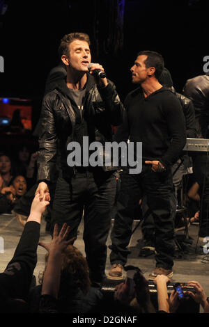 Joey McIntyre und Danny Holz während der New Kids On die Block-Tour Ankündigung im Irving Plaza am 22. Januar 2013 in New York City Stockfoto