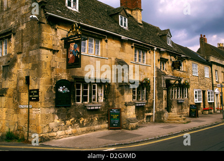 Die alten Eckschrank Inn, Zimmer und Unterbringung, englischen Pub, Pub, englisches Essen und Trinken, winchcombe, Gloucestershire County, Cotswolds, England Stockfoto