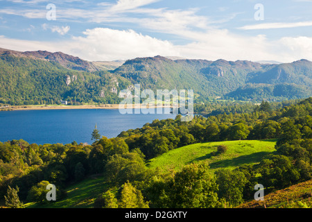 Blick über Derwent Water in Richtung Walla Crag im Lake District, Cumbria, England, UK Stockfoto