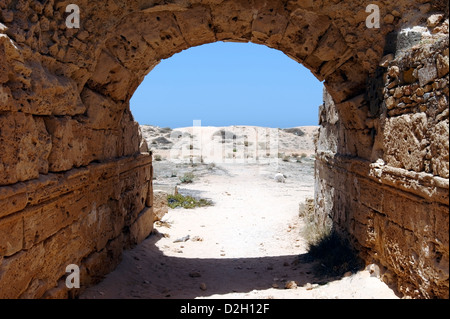 Leptis Magna. Libyen. Eingang zum Roman Circus oder Hippodrom aus einer Seite Passage auf der westlichen Seite des Amphitheaters. Stockfoto