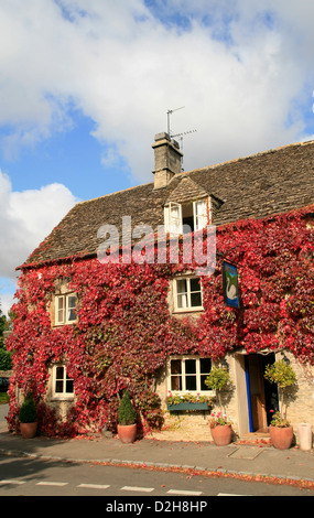 Wildem Swan Inn Southtrop Gloucestershire England UK Stockfoto