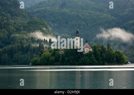 Blick über die schöne See Bleds Insel Kirche, Slowenien. Stockfoto