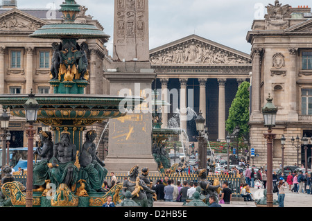 Brunnen am Place De La Concorde, Paris, Frankreich Stockfoto