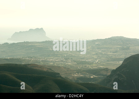 Blick auf Calpe und Penon de Ifac, Costa Blanca, Provinz Alicante, Spanien Stockfoto