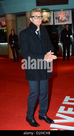 24. Januar 2013: Simon Baker betreut die Europäische Premiere von "ich geben es ein Jahr" im Londoner Leicester Square, London, UK Stockfoto