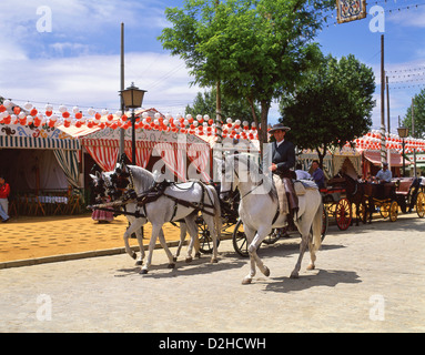 Pferd Parade auf der Feria de Abril de Sevilla (Sevilla April Fair), Sevilla, Provinz Sevilla, Andalusien, Spanien Stockfoto